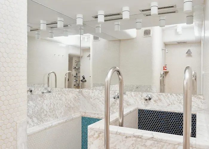 Prestige Luxury Haven W Free Parking And Sauna *